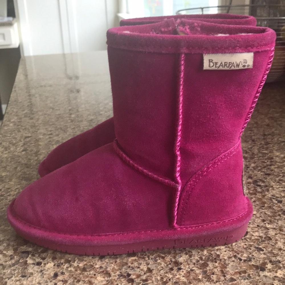 Toddler girls pink Bearpaw boots Size 10